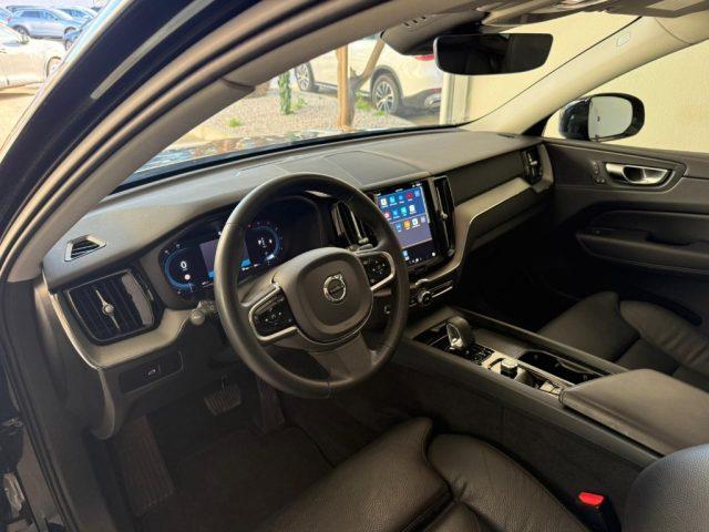 VOLVO XC60 B4 (d) AWD automatico Plus Dark