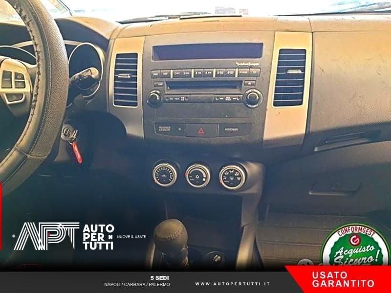 Mitsubishi Outlander Outlander 2.0 di-d Instyle 7p.ti dpf