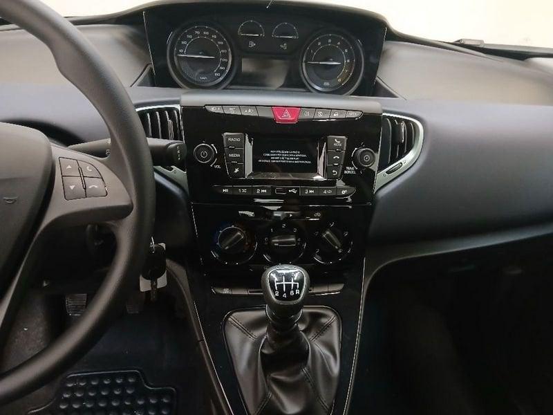 Lancia Ypsilon 1.0 firefly hybrid Oro s&s 70cv