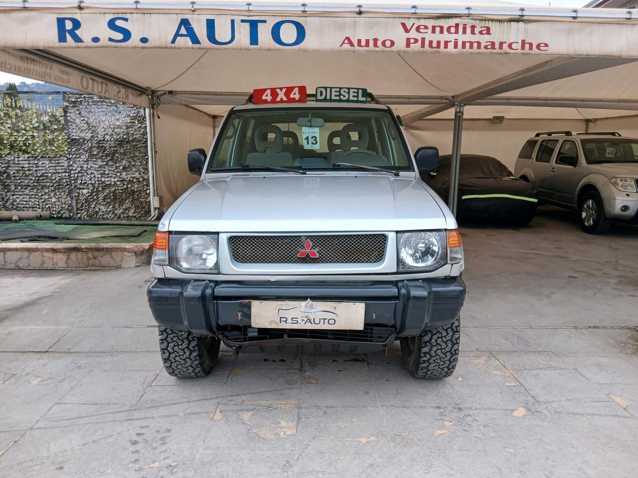 Mitsubishi Pajero 2.5 TDI 3p gancio traino 98