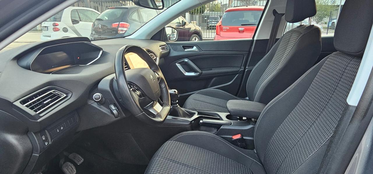 Peugeot 308 Blue HDi 130 SW Allure