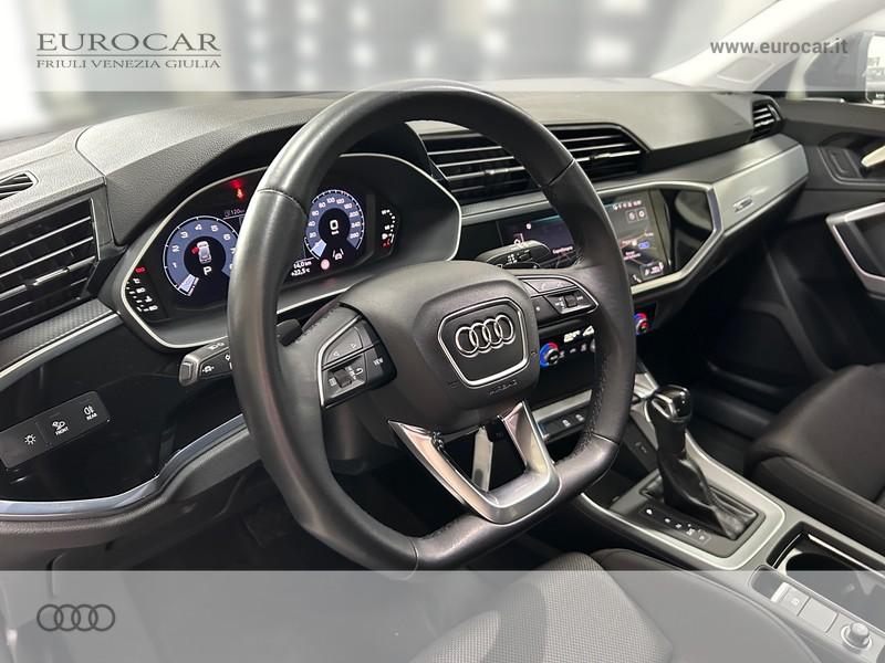 Audi Q3 35 1.5 tfsi business advanced s-tronic