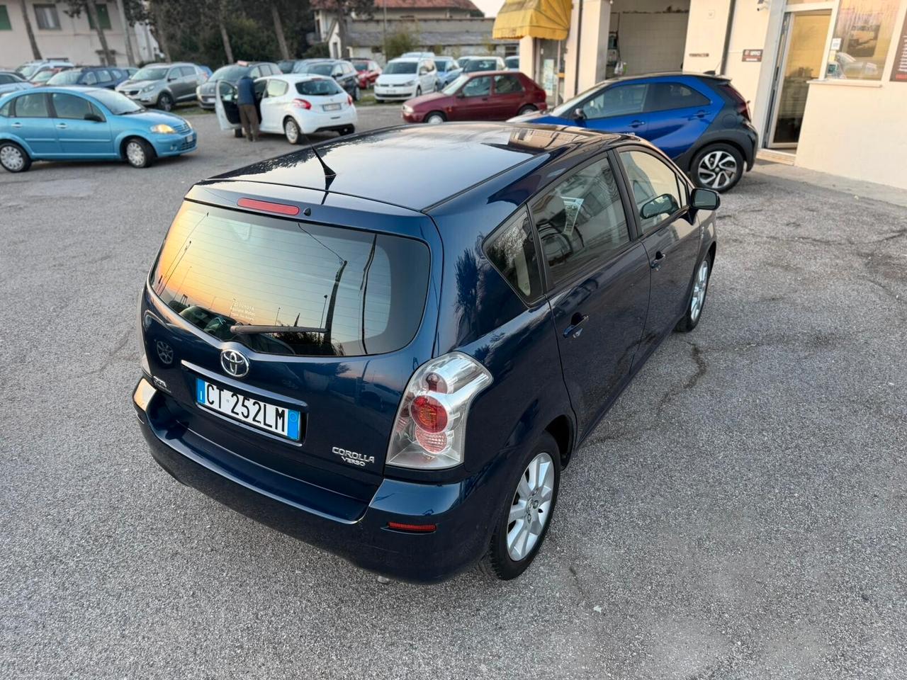 Toyota Corolla Verso 2.0 16V D-4D Sol