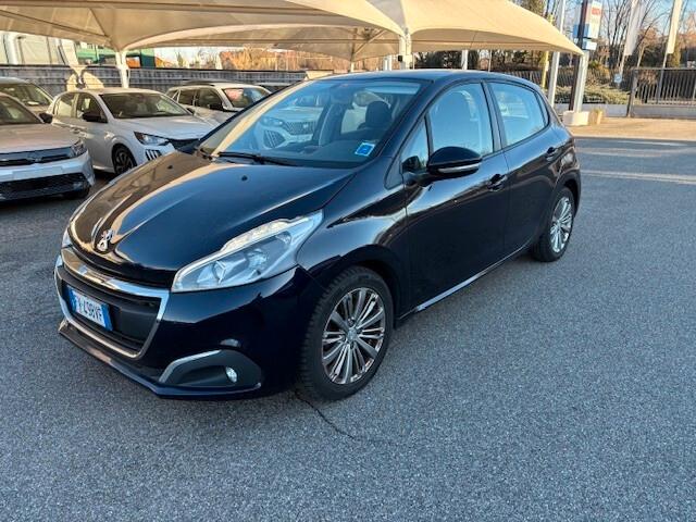 Peugeot 208 PureTech 82 5 porte Allure