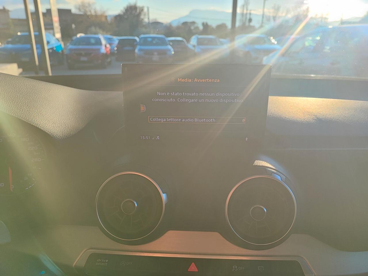 Audi Q2 30 TDI Business Design