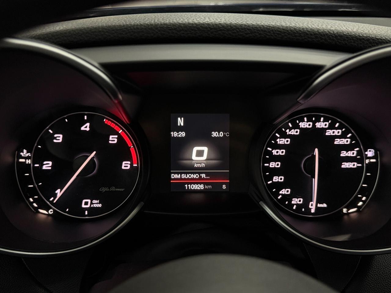 Alfa Romeo Giulia 2.2 TD 150 CV SUPER KIT DISTRIBUZIONE ESEGUITO A 109000 KM GOMME NUOVE - CARFAX VISIBILE DALLE FOTO