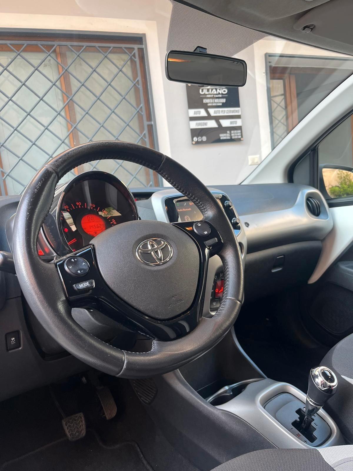 Toyota Aygo 1.0 VVT-i 69 CV x-business automatica