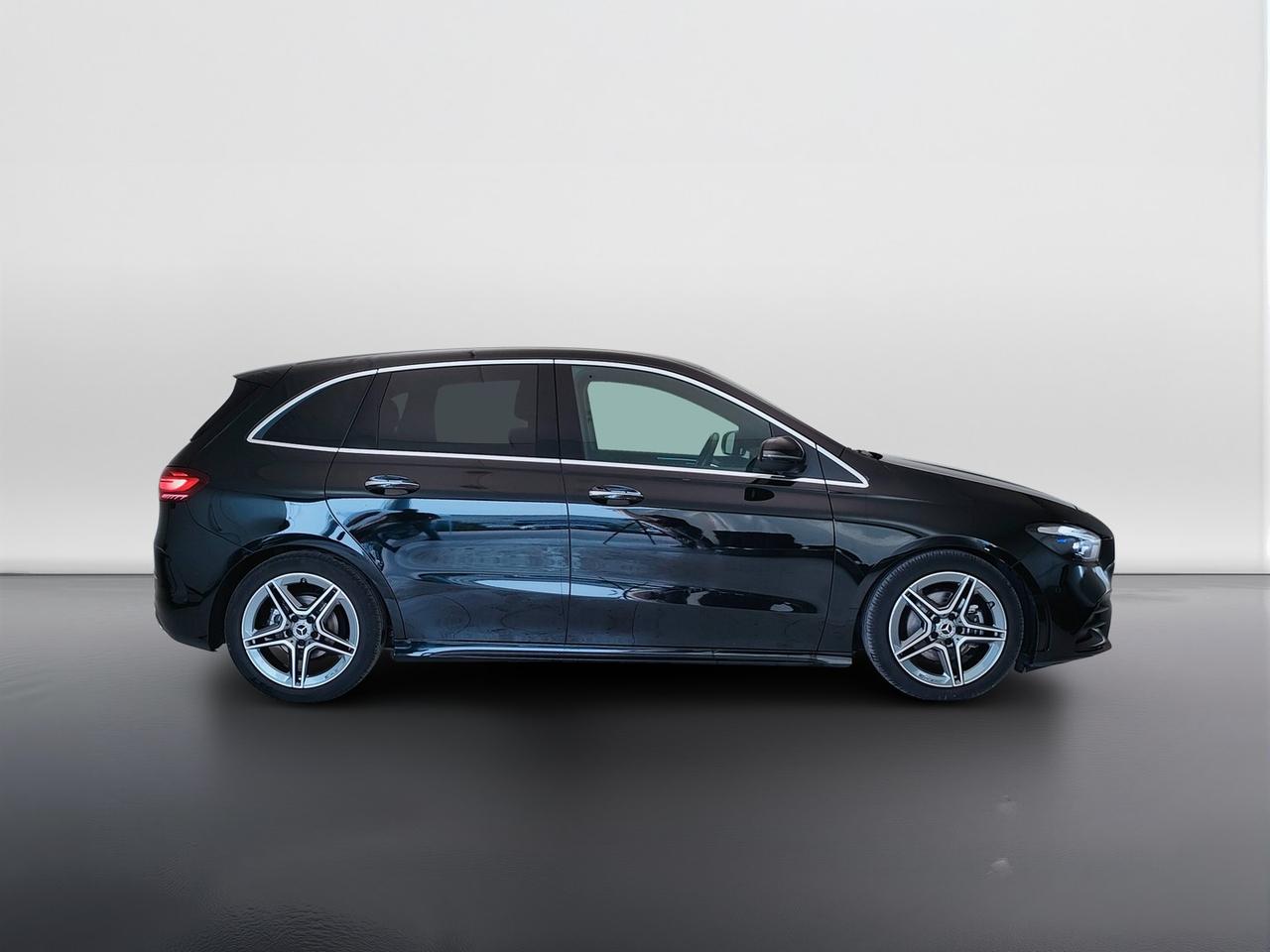 Mercedes-Benz Classe B - W247 2023 - B 180 d AMG Line Advanced Plus auto