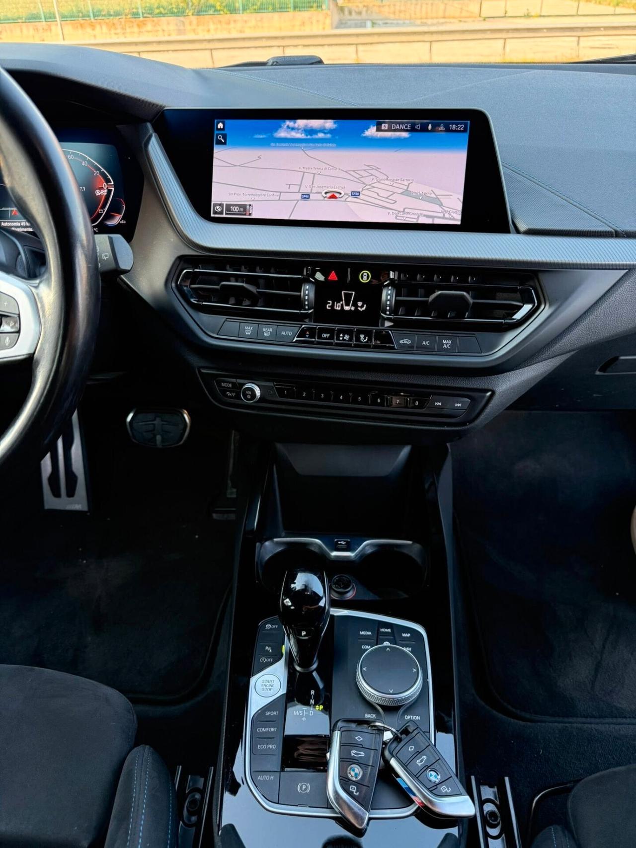 Bmw 118 118d 5p. Msport