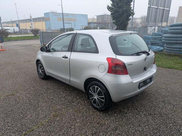 TOYOTA Yaris 1.0