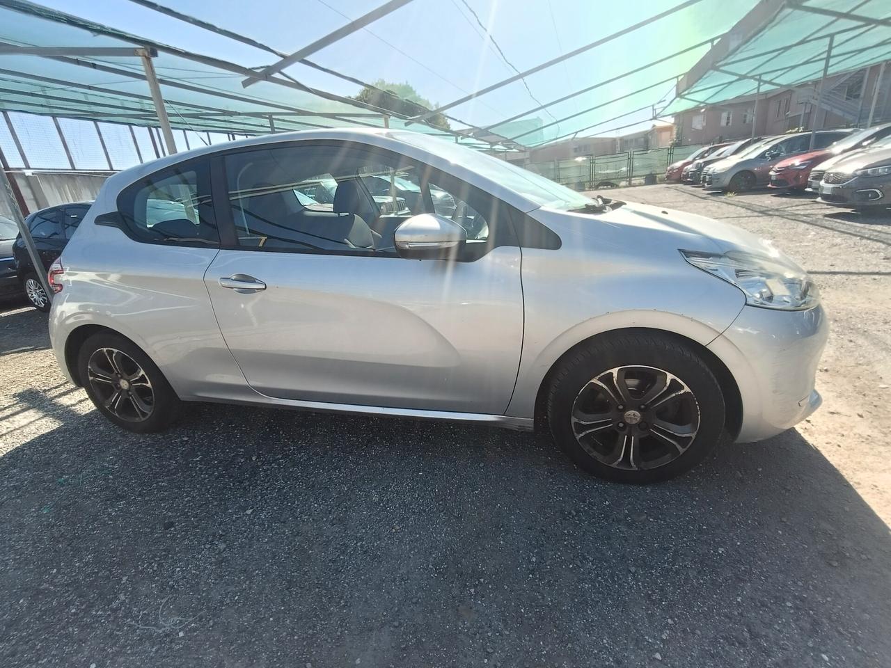 Peugeot 208 PureTech 82 3 porte Active