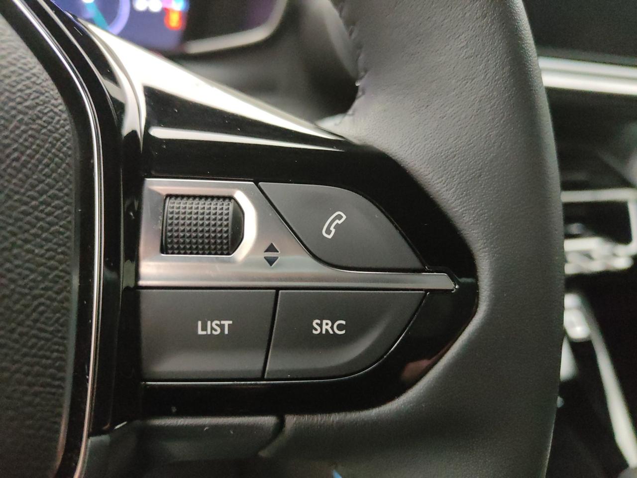 PEUGEOT 2008 II 2020 1.2 PURETECH 100CV ALLURE