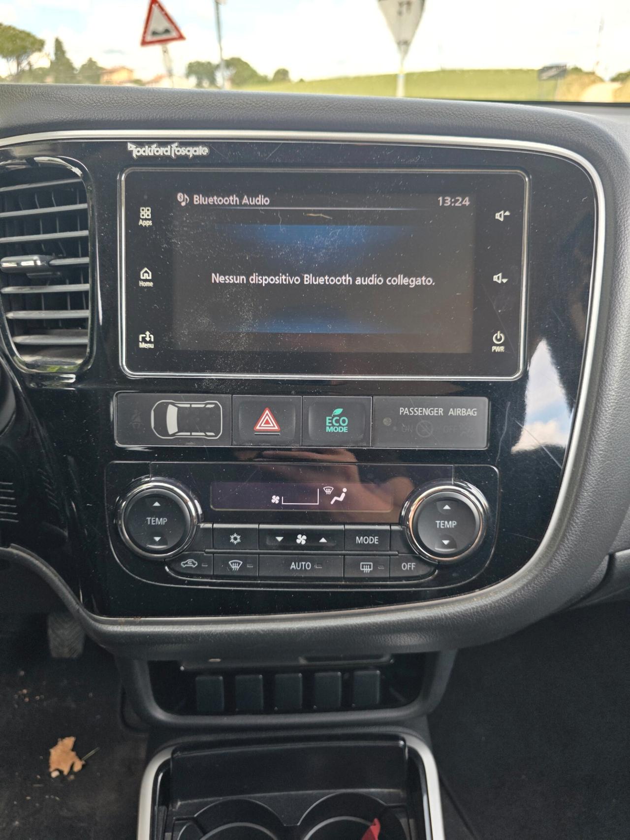 Mitsubishi Outlander 2.2 DI-D 4WD Instyle 7p."AUTOCARRO 4 POSTI"