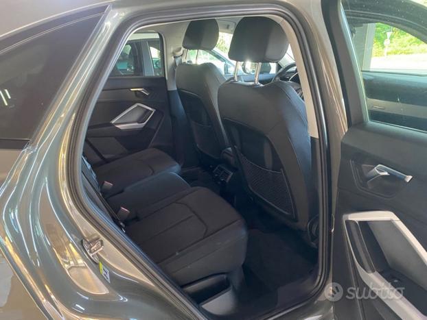 AUDI Q3 SPB 35 TDI S tronic S line edition