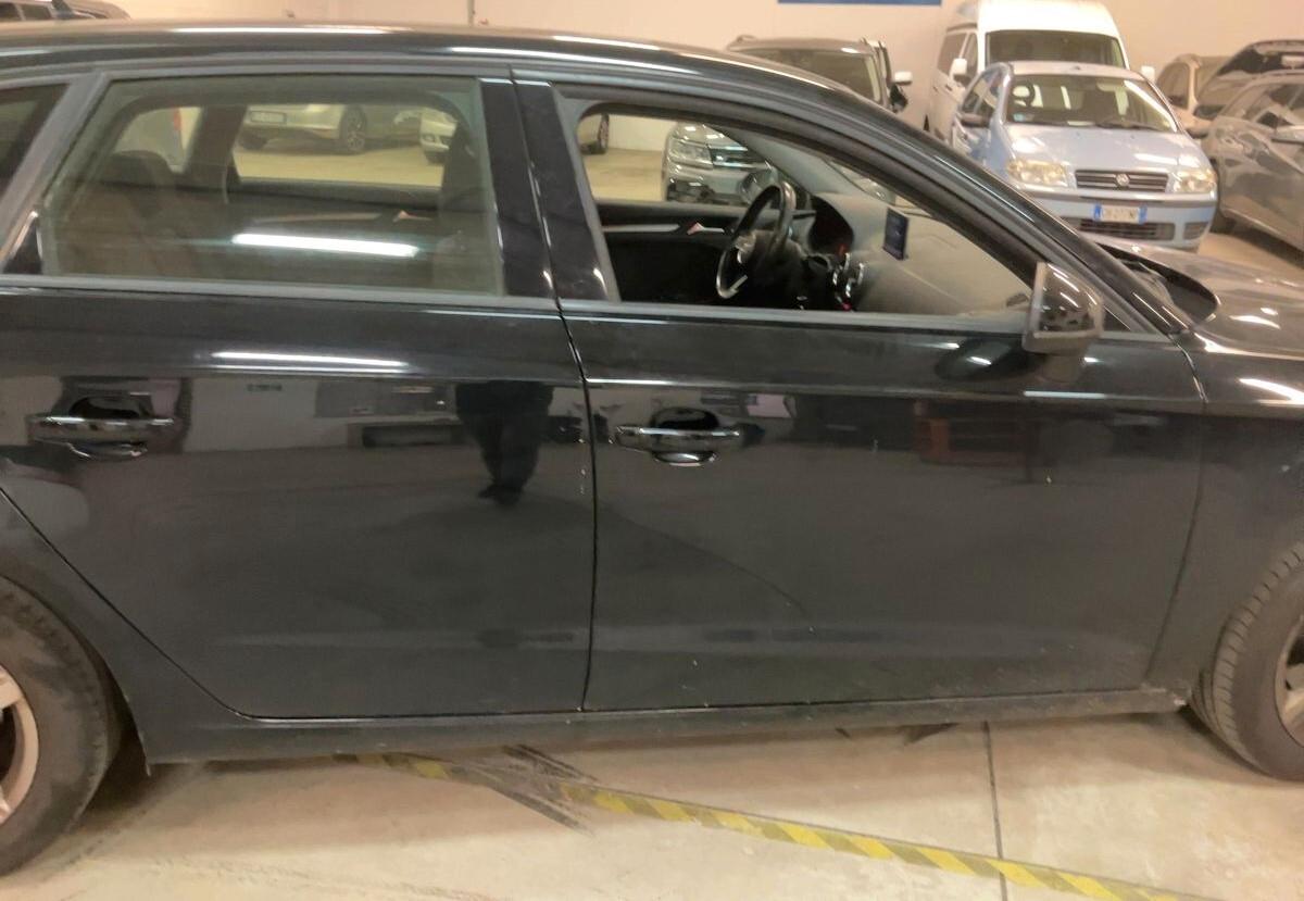 Audi A3 SPB 30 TDI STRONIC SPORT