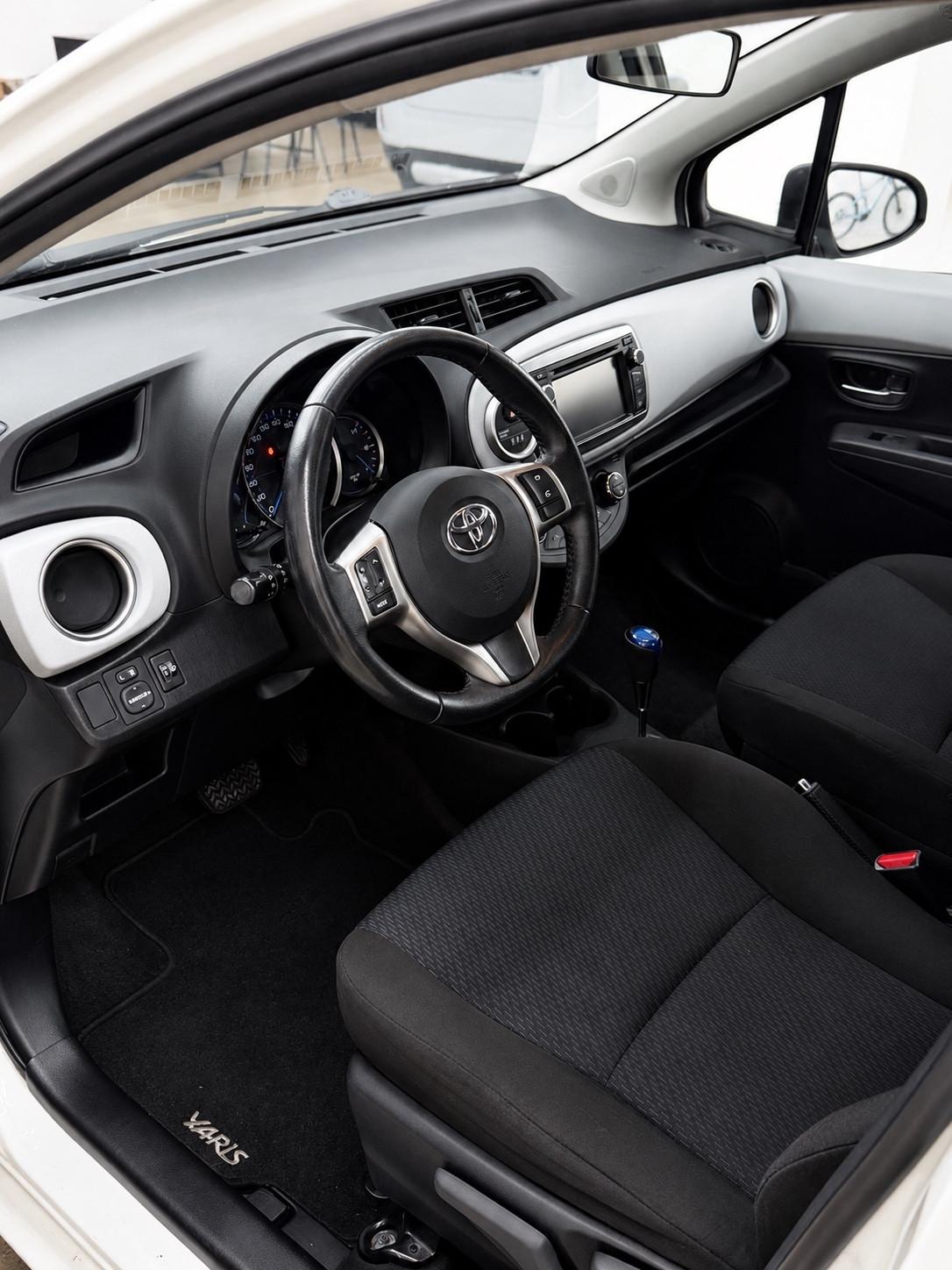 Toyota Yaris 1.5 Hybrid 5 porte Lounge