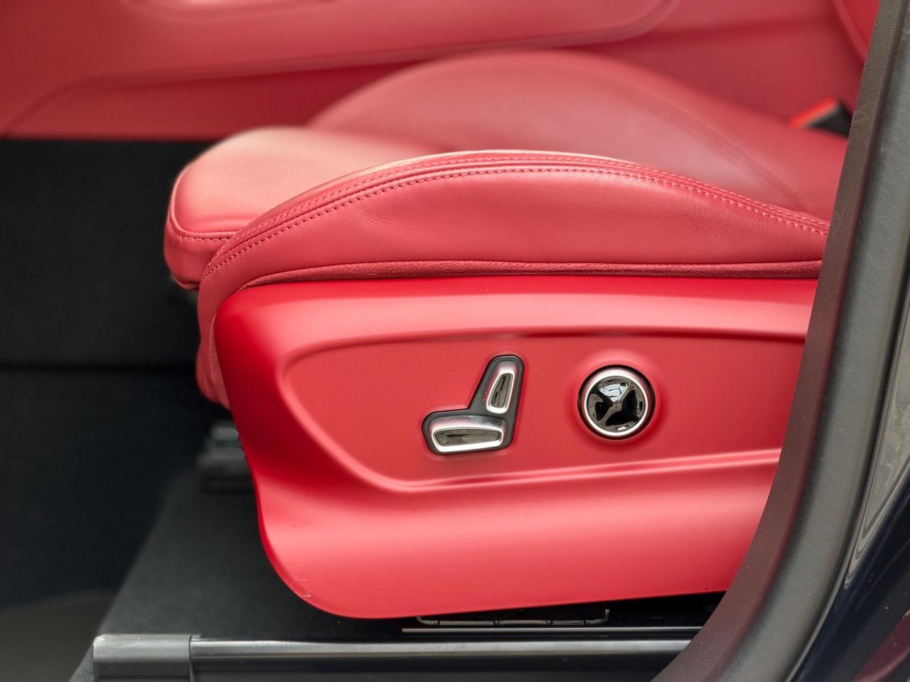 Maserati Grecale 2.0 MHEV 330 CV AWD MODENA TETTO LED