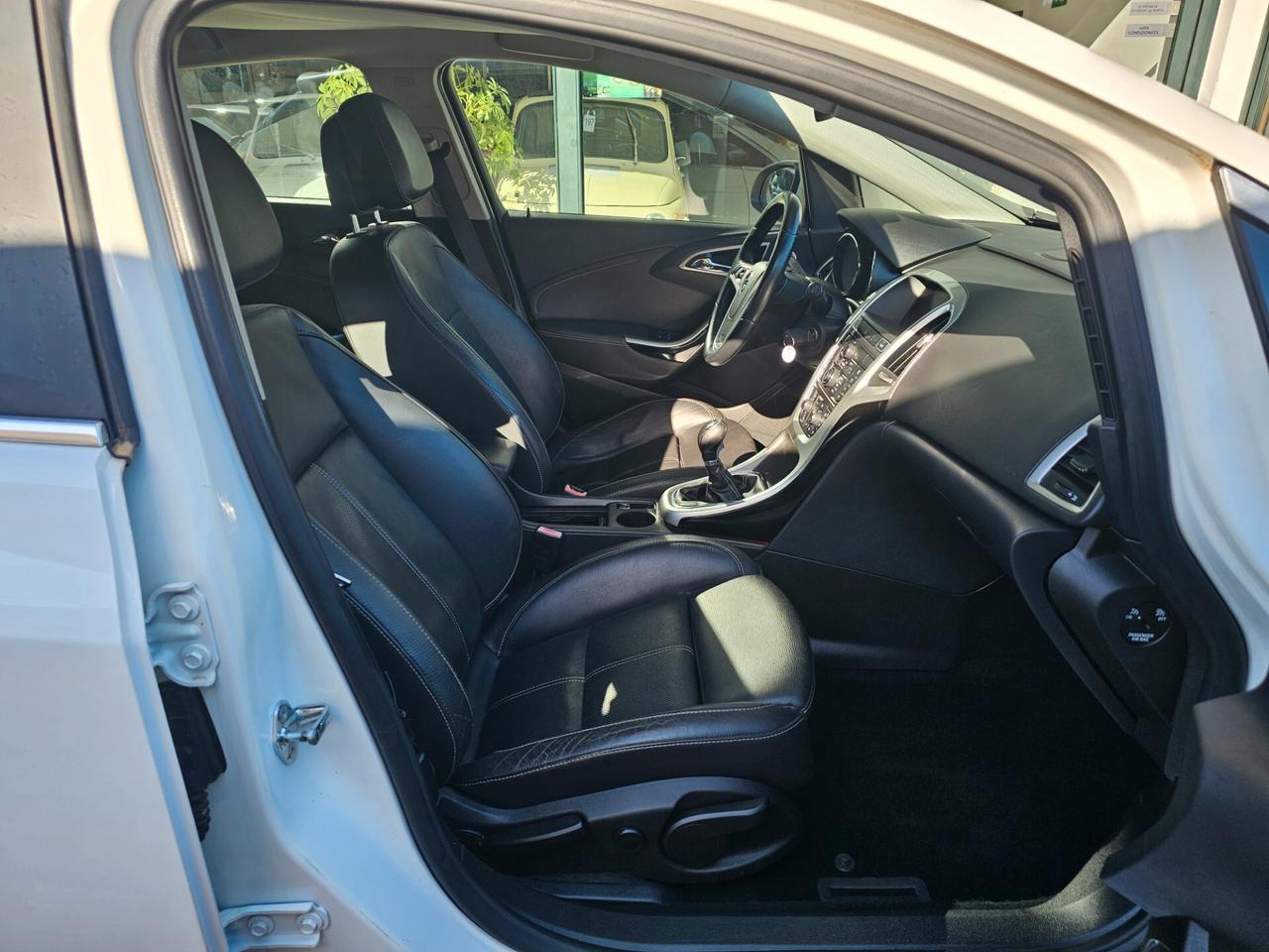 Opel Astra 2.0 CDTI 165CV 5 porte Cosmo S