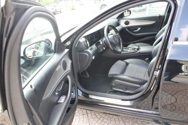 MERCEDES-BENZ E 220 d S.W. 4Matic Auto Business Sport