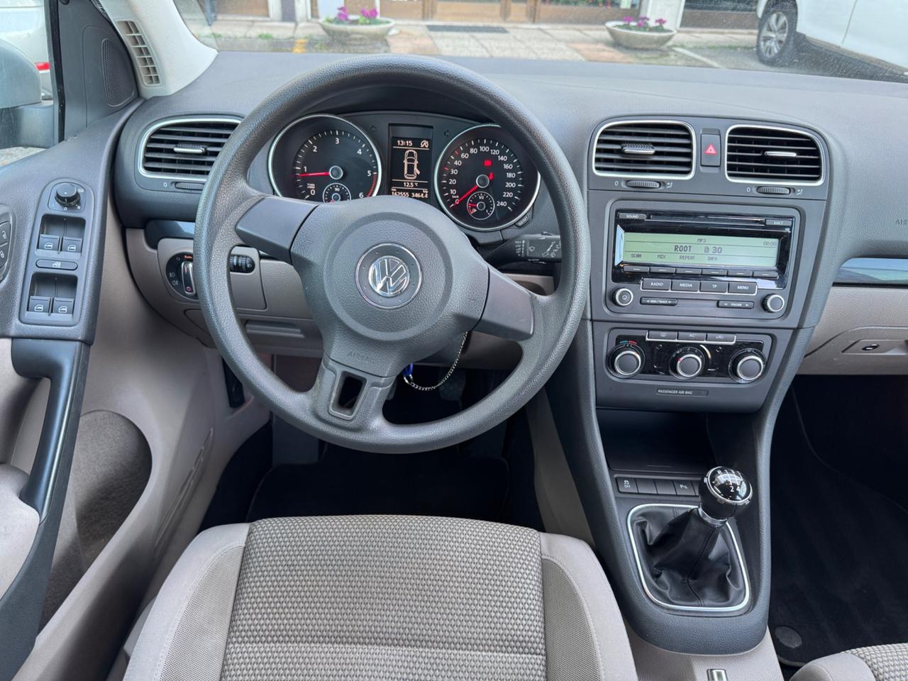 Volkswagen Golf 1.6 TDI Comfortline 2011