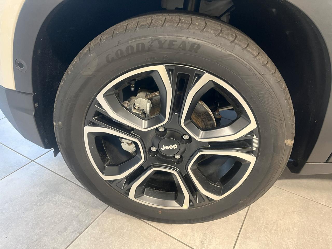 Jeep Avenger 1.2 Turbo 100 CV Summit