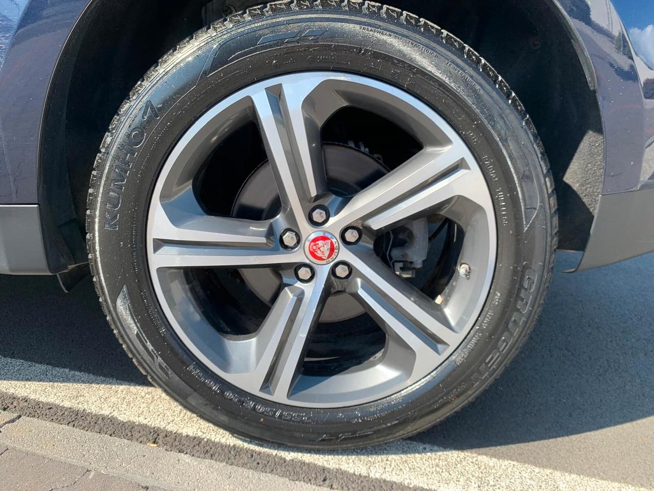 Jaguar F-Pace 2.0 D 180 CV AWD aut. R-Sport