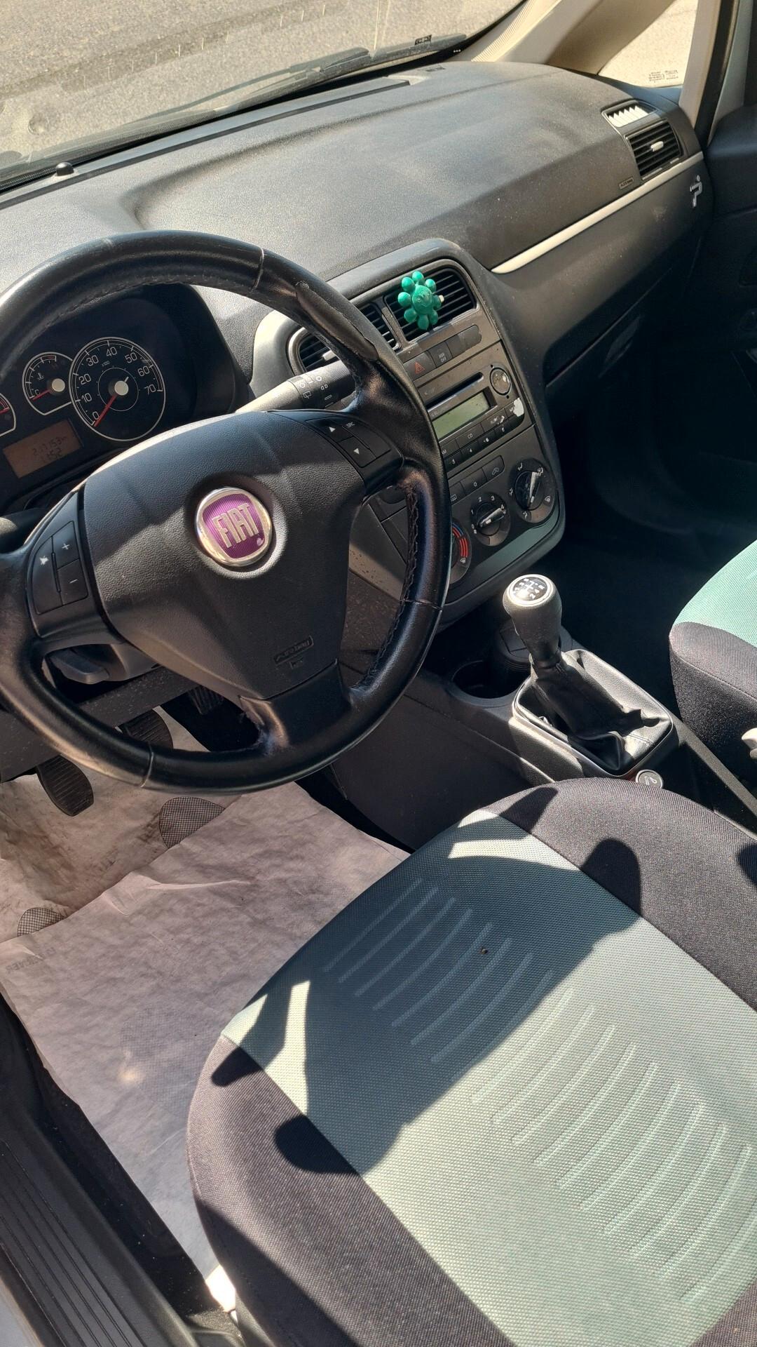 Fiat Grande Punto 1.3 MJT 75 CV 5 porte Dynamic