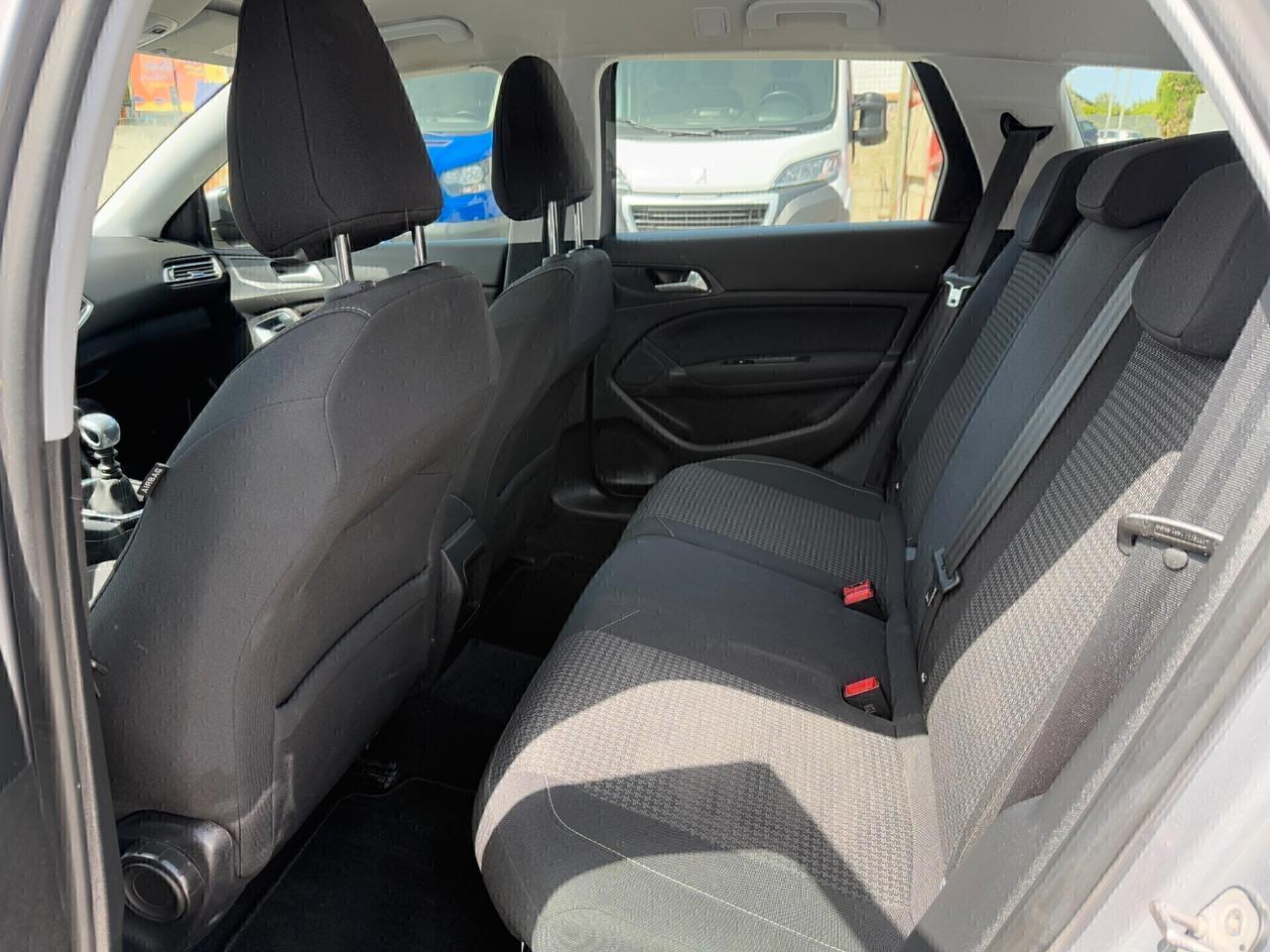 Peugeot 308 BlueHDi 100 S&S SW Active