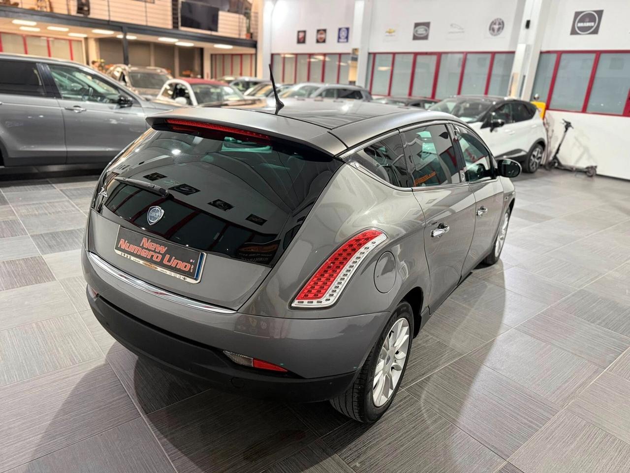 Lancia Delta 1.6 Mjt 120cv Oro 2011