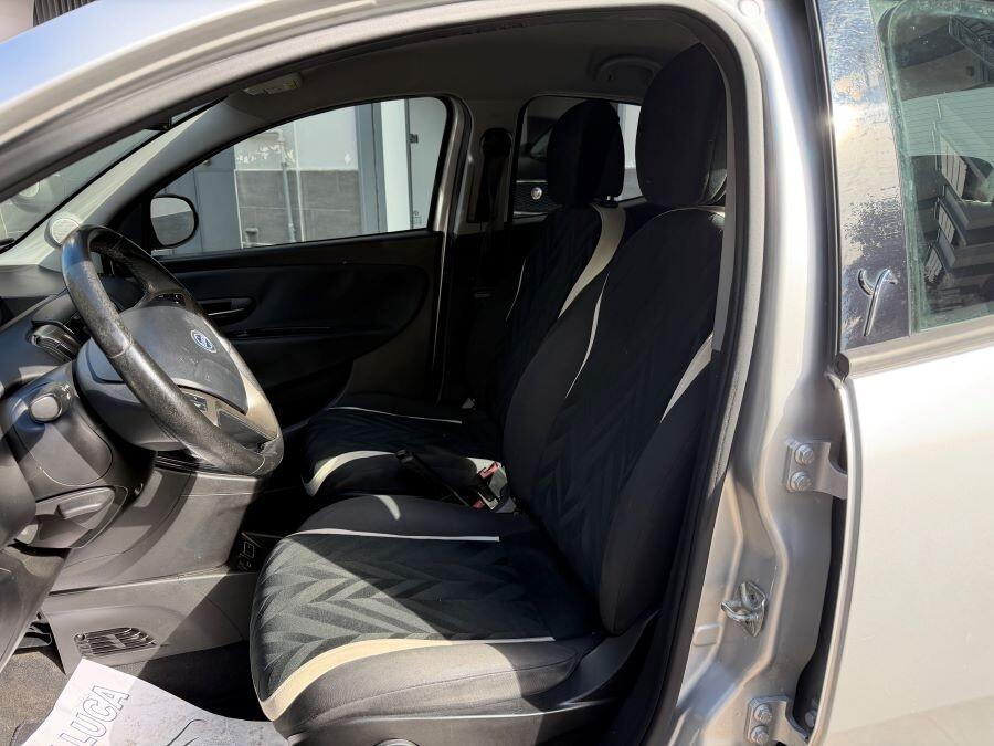 lancia ypsilon 1.2 platino certificata unproprieta