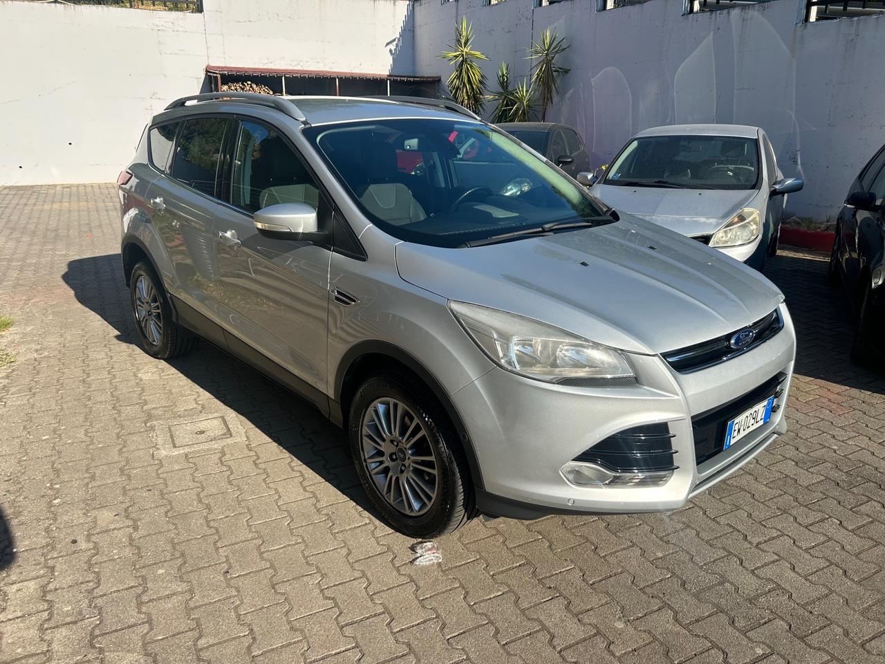 Ford Kuga 2.0 TDCI 140 CV 4WD Titanium