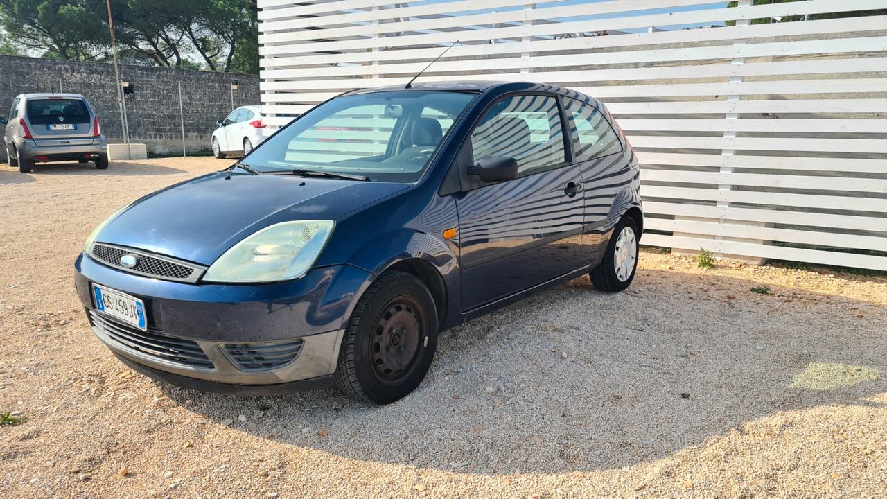 Ford Fiesta 1.2 16V 3p. Ambiente