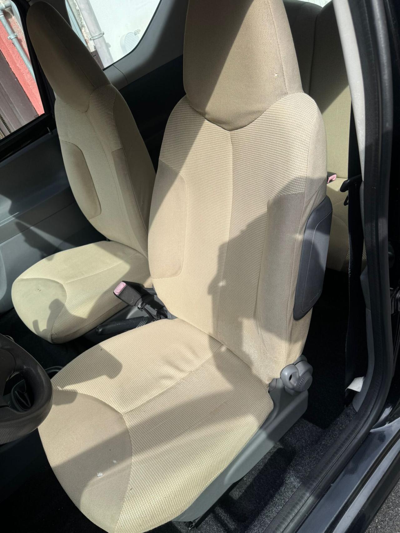 Peugeot 107 1.4 HDi 3p. Sweet Years