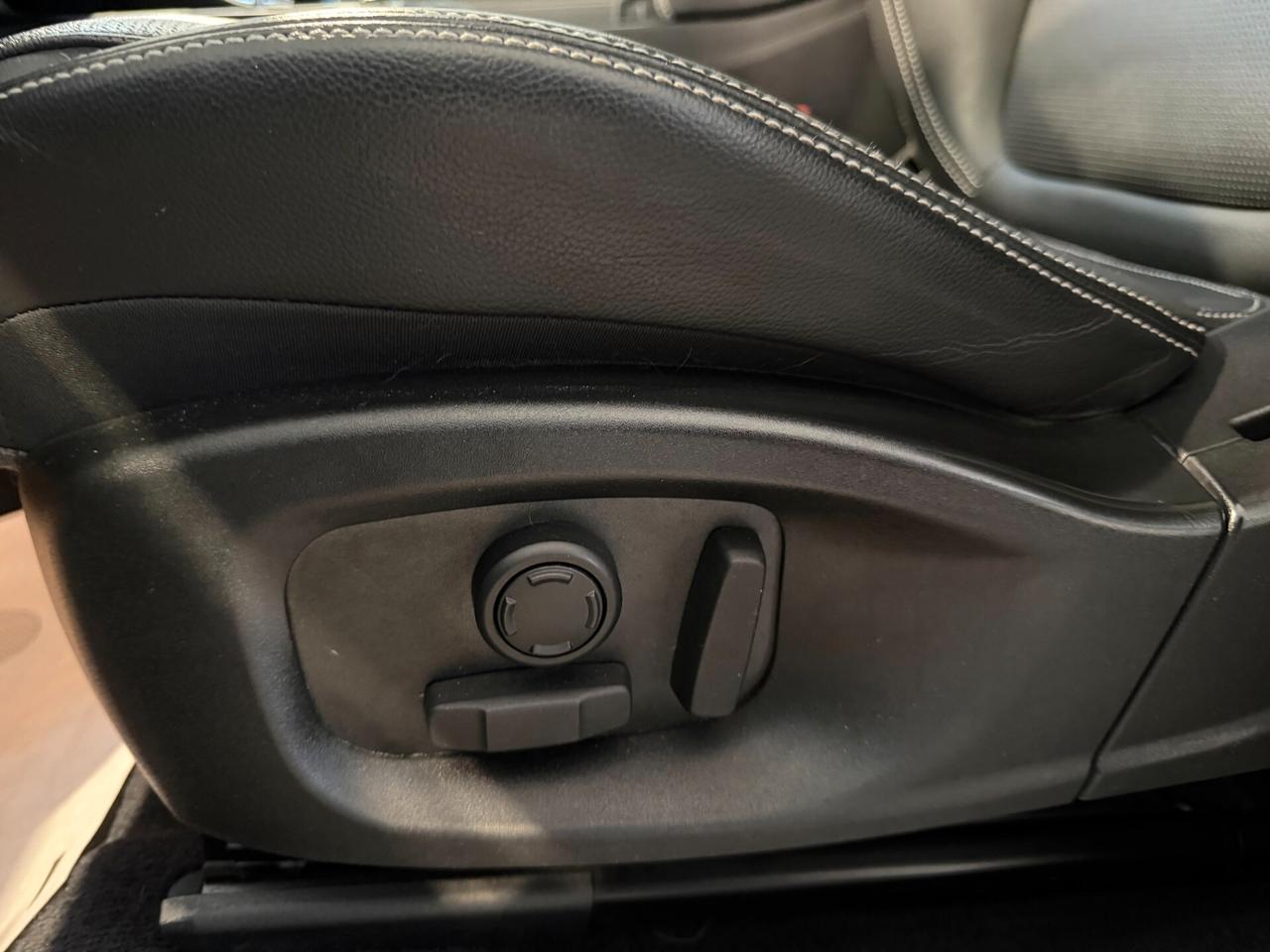 Jaguar E-Pace 2.0 I4 200 CV AWD Auto R-Dynamic SE