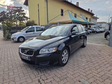 Volvo V50 D2 R-design