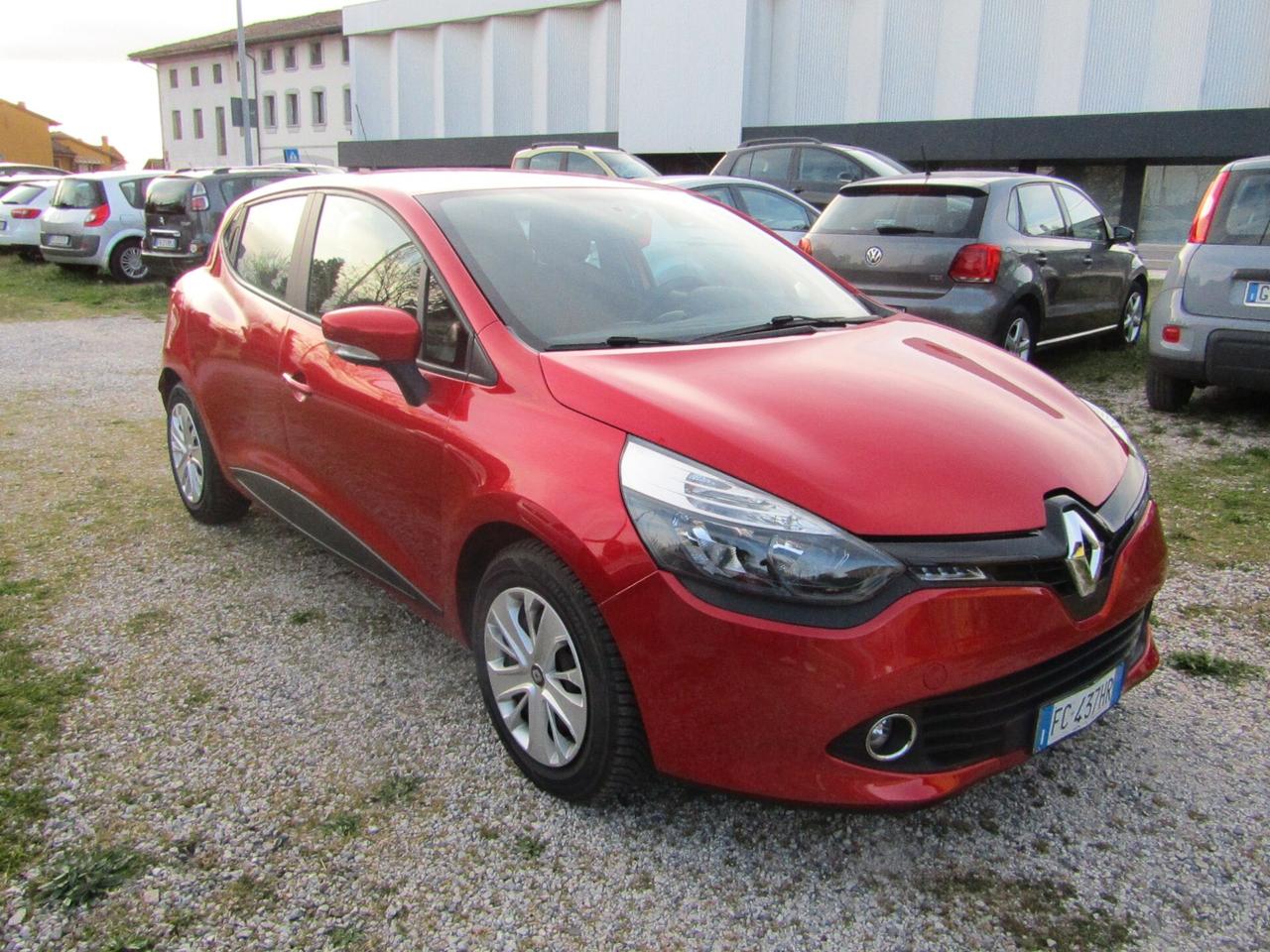 Renault Clio 1.2 Unipr. Distribuz. Nuova