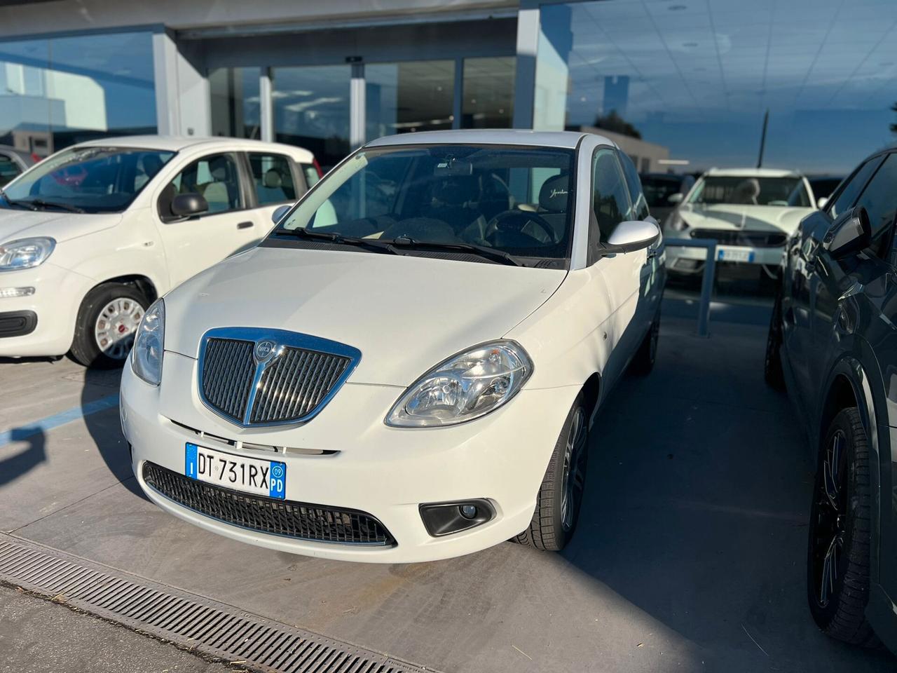 Lancia Ypsilon 1.2 Argento