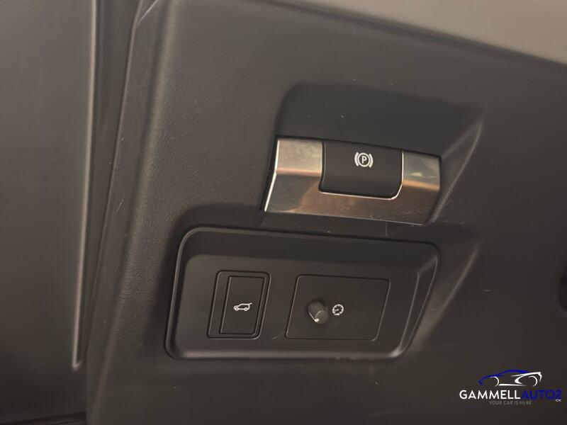 Land Rover Range Rover Evoque 2.0 D180 First Edition AWD auto