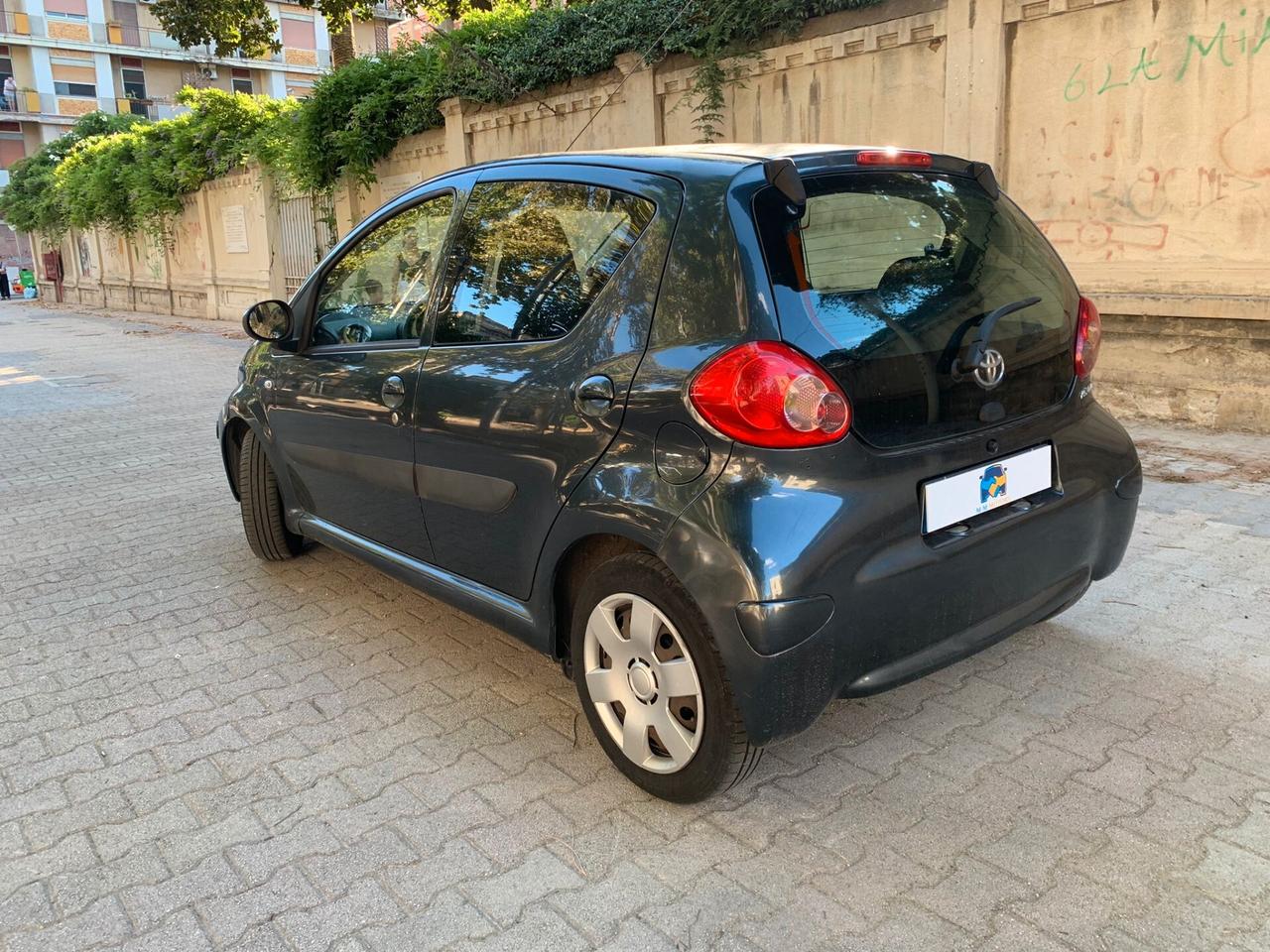 Toyota Aygo 1.0 12V VVT-i 5 porte