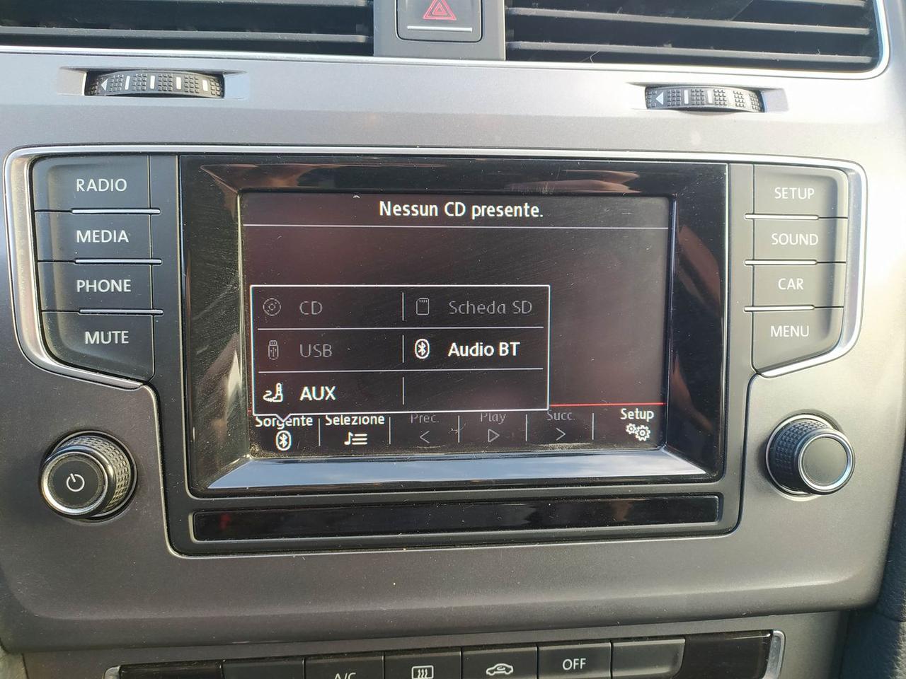 Volkswagen Golf Comfortline 1.6 TDI 110CV Bl #9567