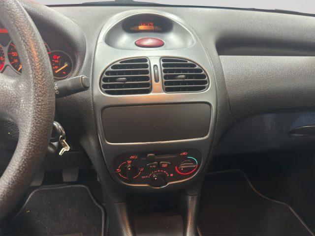 PEUGEOT 206 1.6 3p. XS