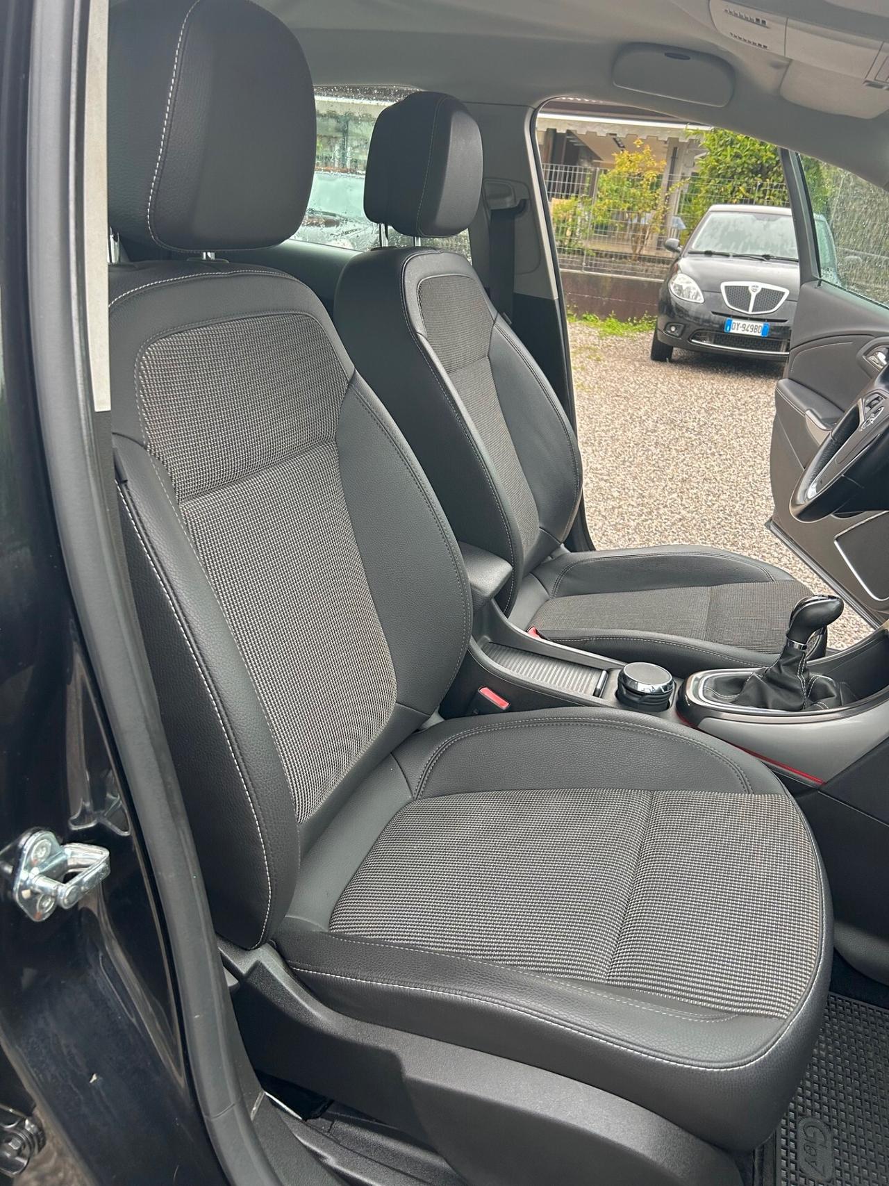 Opel Astra 1.7 CDTI 125CV 5 porte Cosmo