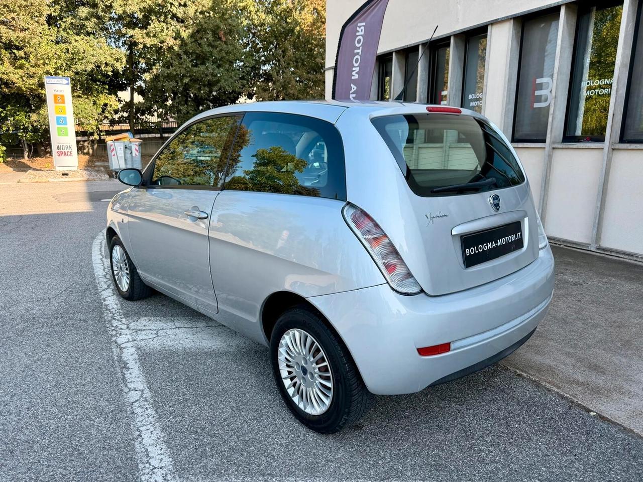 Lancia Ypsilon 1.2 Argento