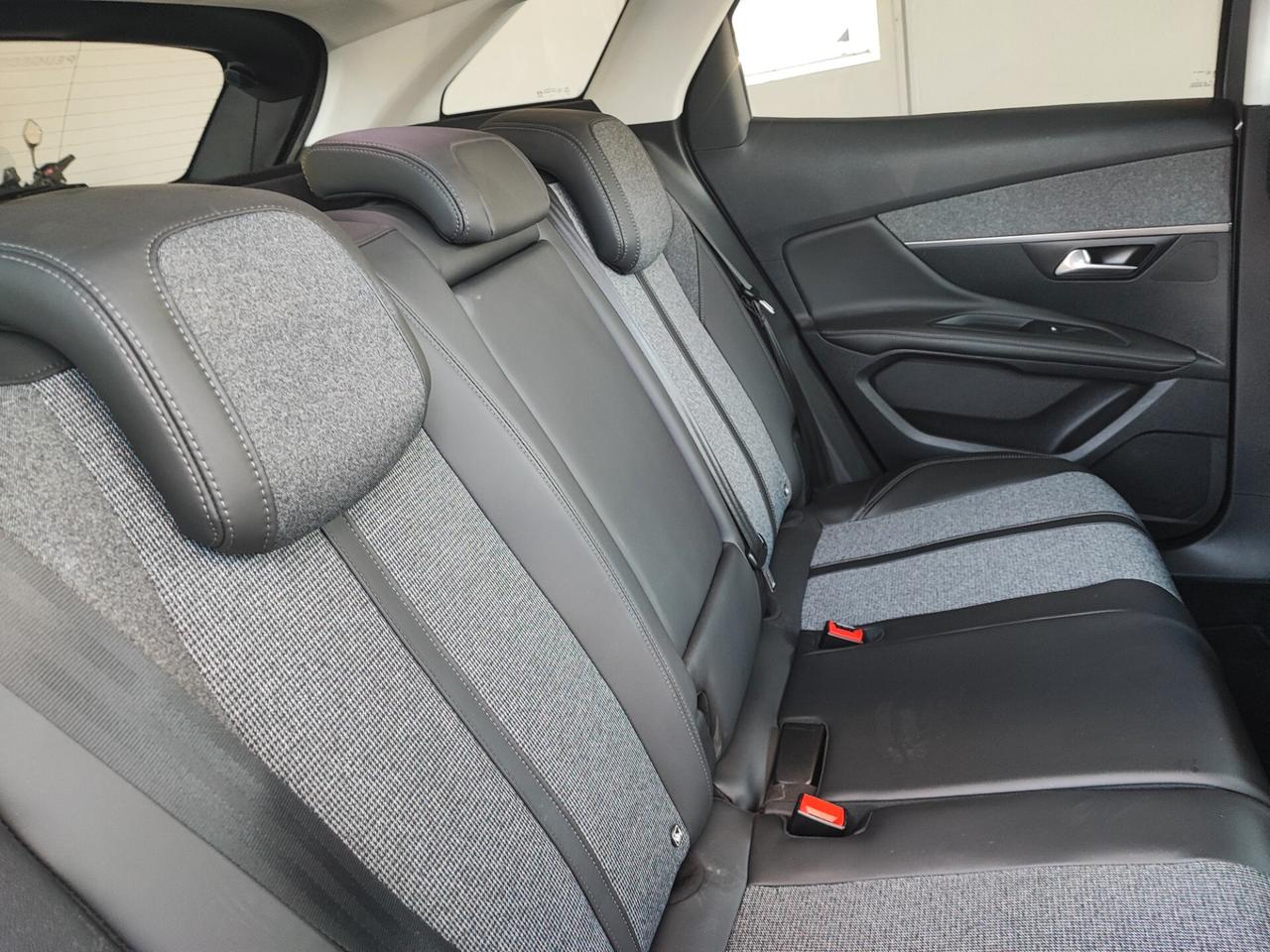 Peugeot 3008 PureTech Turbo 130 S&S EAT6 Allure