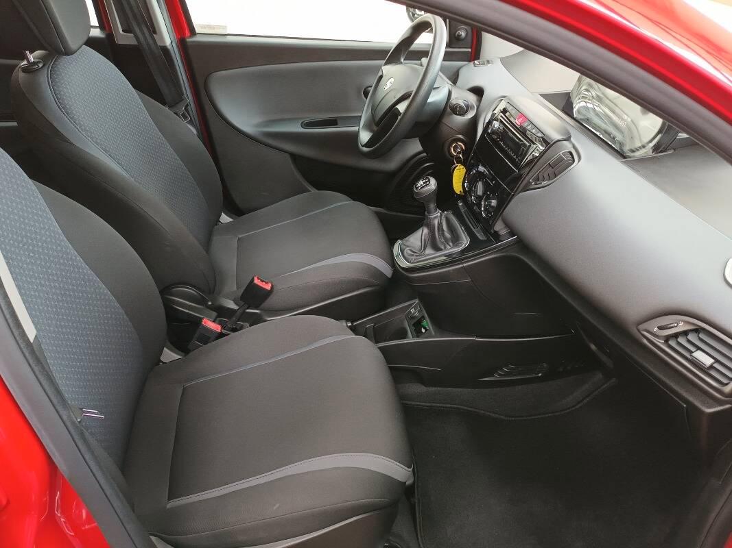 Lancia Ypsilon 1.3 mjt Silver s&s 95cv