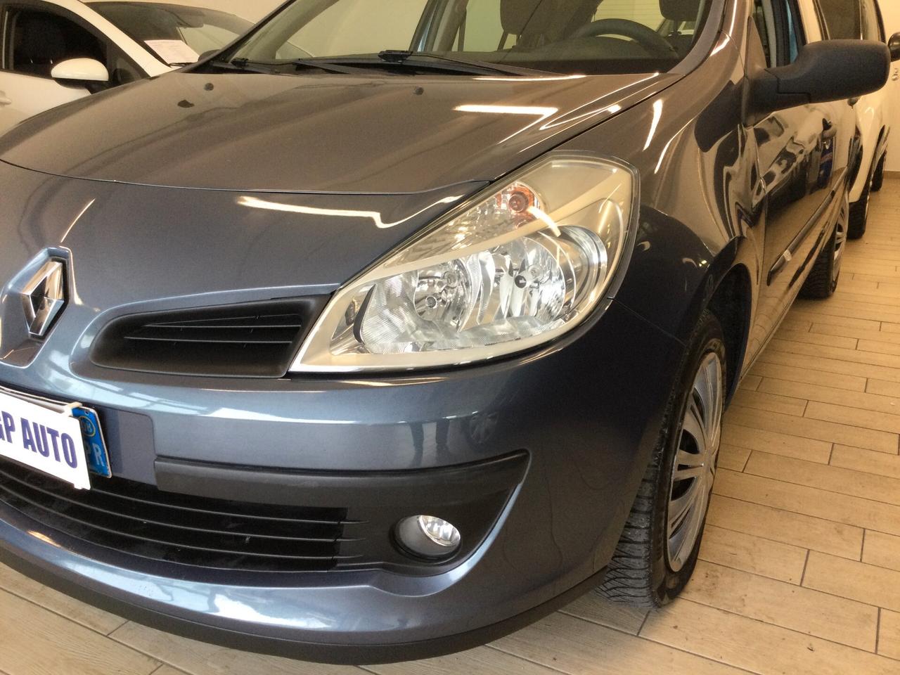 Renault Clio 1.2 16V 5 porte Natural Power