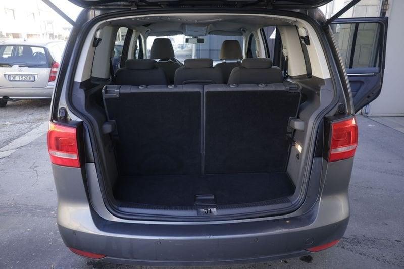 Volkswagen Touran Volkswagen Touran Business 2.0 TDI 140 CV DSG Highline 7 Posti Unicoproprietario