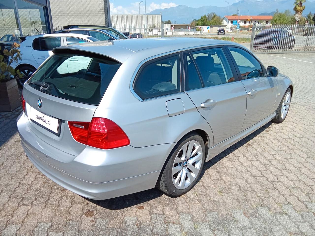 Bmw 318 318d 2.0 143CV cat Touring Attiva