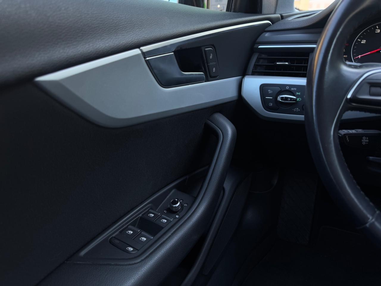Audi A4 2.0 TDI 150 CV ultra Business