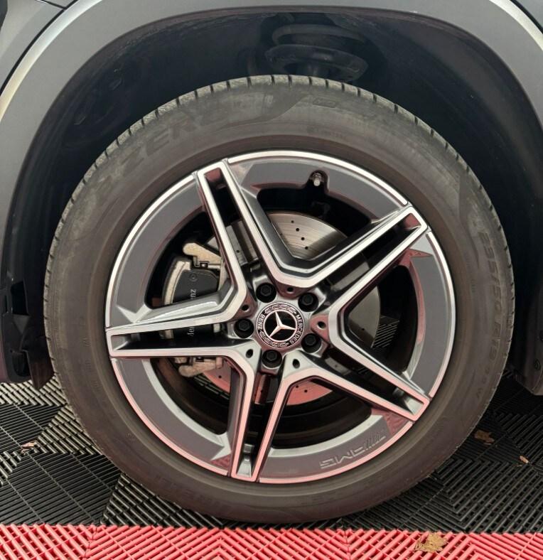 MERCEDES GLB (X247) GLB 200 d Automati...